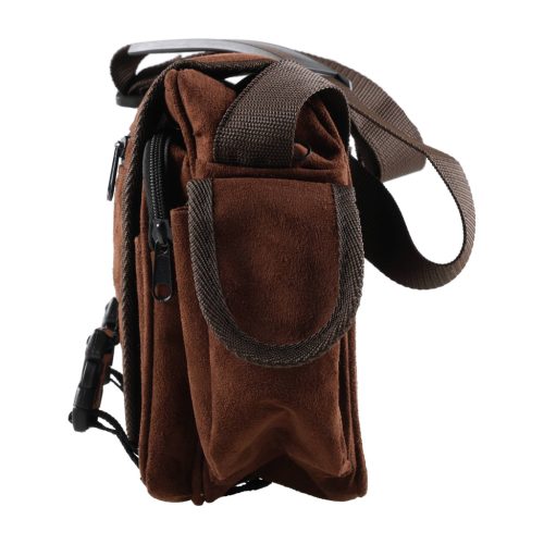 Geantă de vânătoare Forsport maro, aspect piele întoarsă, cu broderie cerb